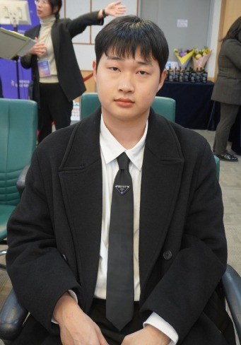 박주원 청소년.jpg