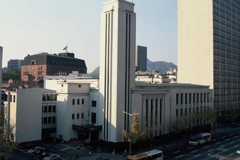 01100315Dc8000.jpg